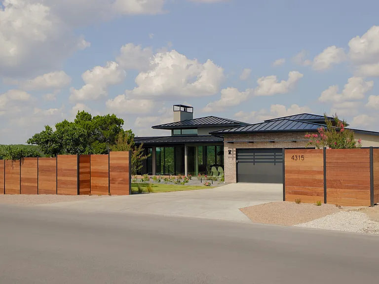 4315 City Park Rd — Photo 6