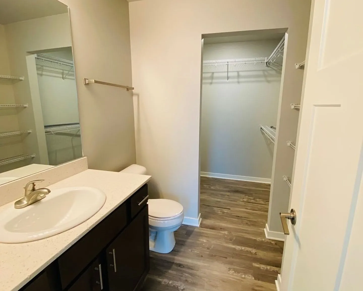 Cove at Kettlestone Townhomes — Photo 2