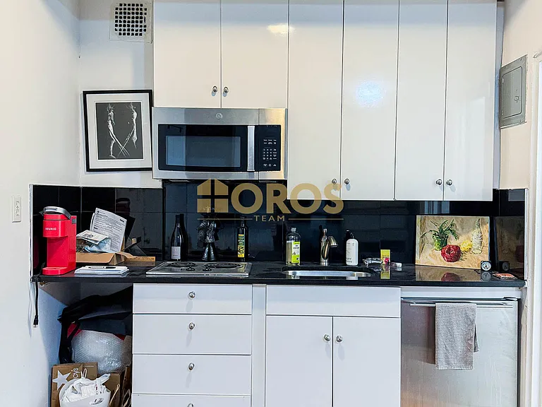 38 Grand St #2C — Photo 5