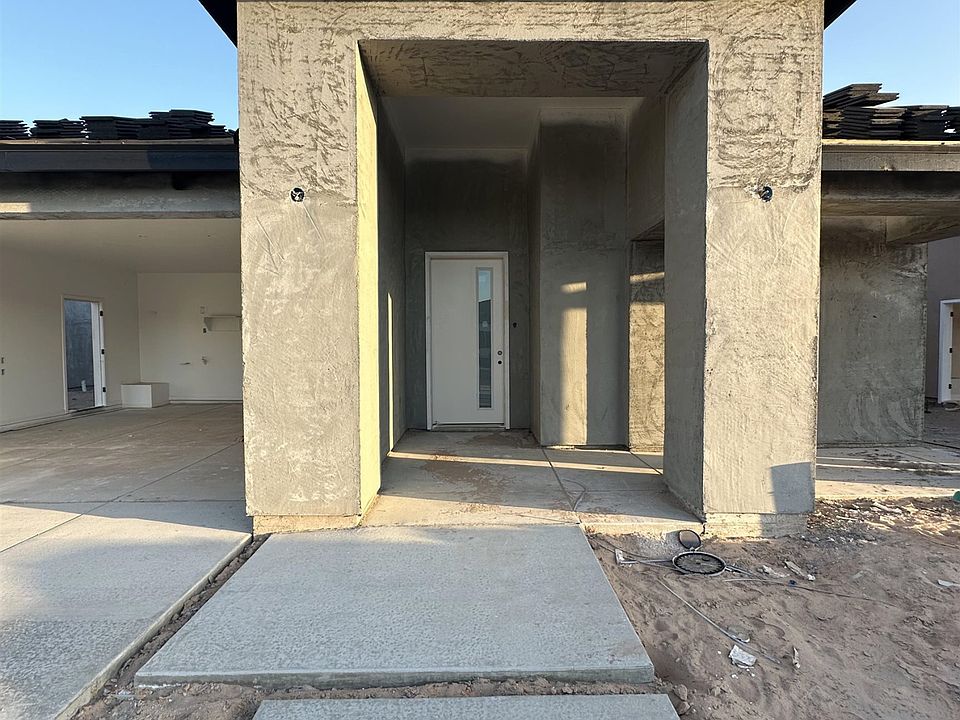 2nd image of 7961 E 34th Pl