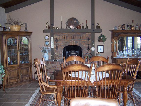 Upstairs eating area