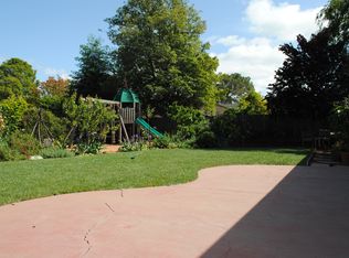 737 La Prenda Rd, Los Altos, CA 94024