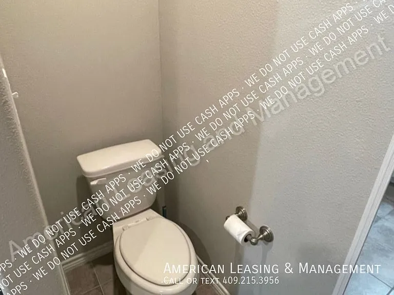 2680 Saint Helena St — Photo 14