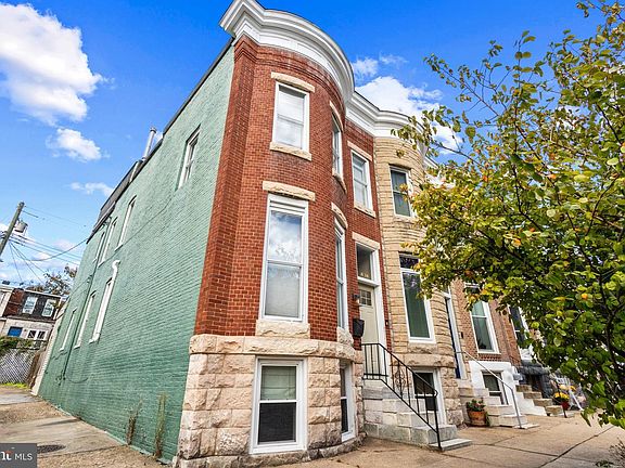 2nd image of 838 Wellington St