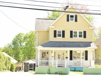 1066 Main St, Holyoke, MA, 01040