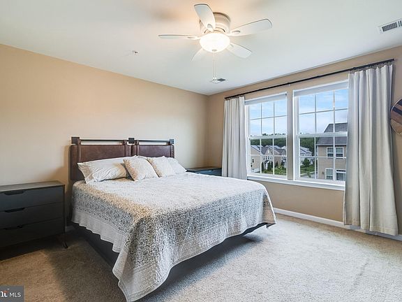 5th image of 44222 Beaver Creek Dr