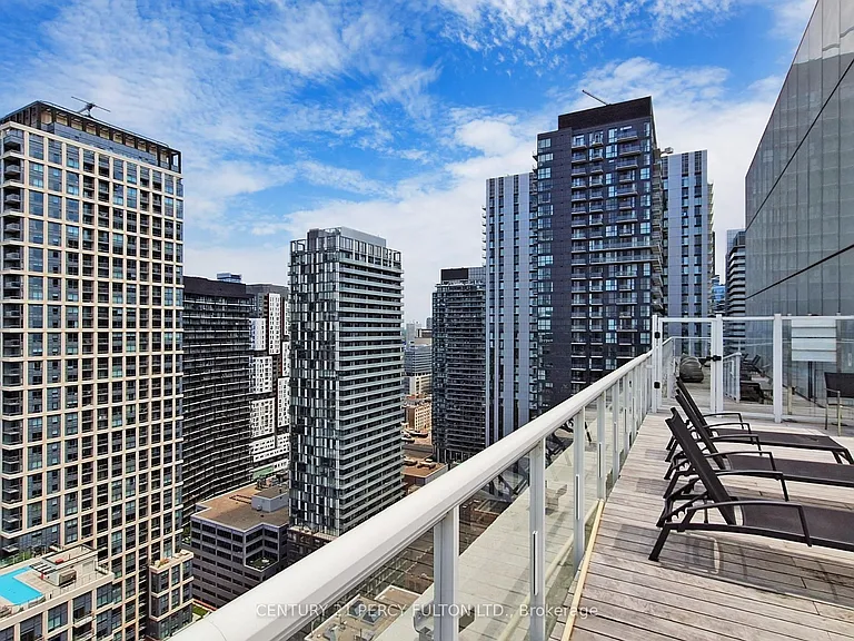 11 Charlotte St #1707 — Photo 49