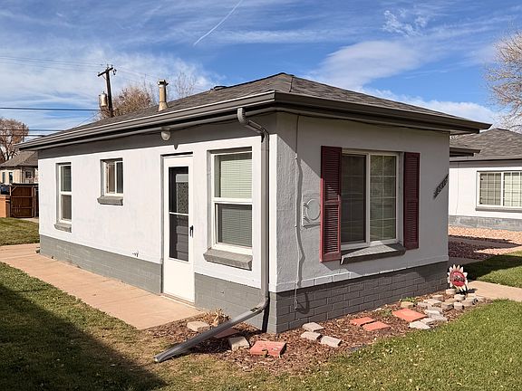 4th image of 2811 S Lincoln St #2817