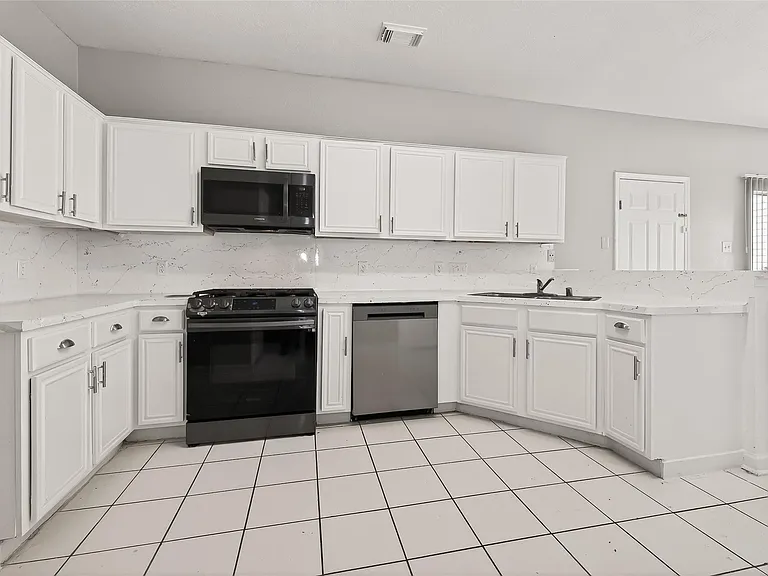4018 Timber Cor — Photo 12