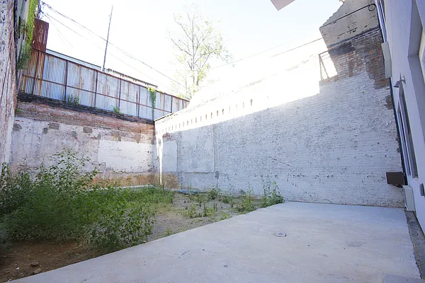 Rented by Nest Seekers International | media 14