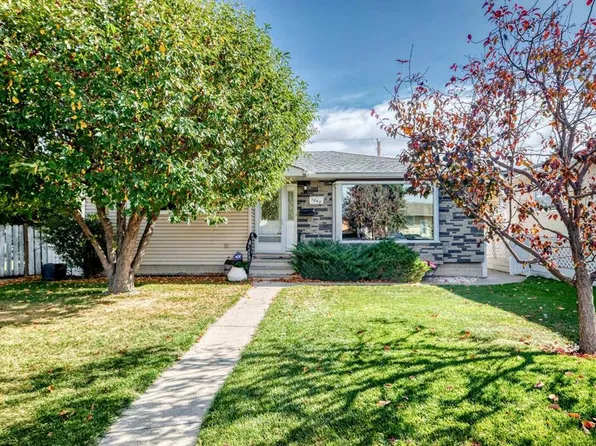 1040 W Motherwell Rd NE, Calgary, AB T2E 6E7