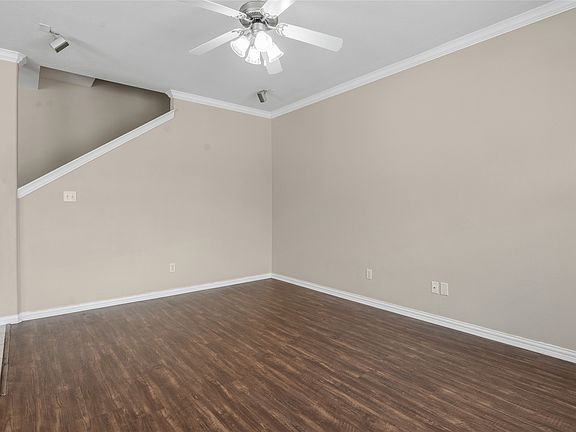 3rd image of 1001 Krenek Tap Rd APT 801