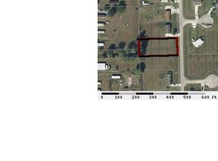 5633 El Rio Grande Dr, Labelle, FL 33935