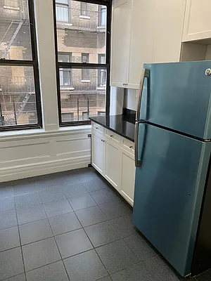 Rented by 220 West 98 Realty LLC | media 7