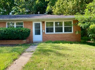 8902 Peterson Ln #8902, Belleville, IL