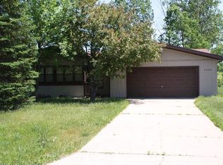 4444 W Salisbury Dr, Gladwin, MI 48624