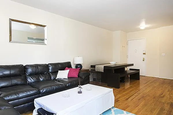 Sold by Bohemia Realty Group | media 8