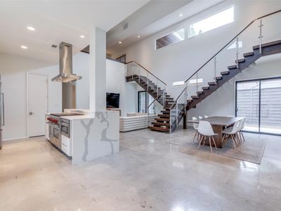 5126 Denton Dr, Dallas, TX, 75235