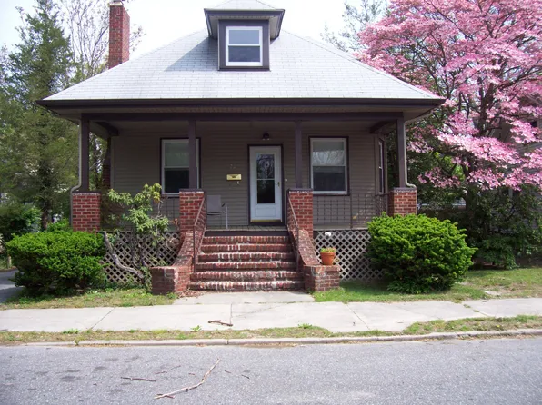 326 Fulton St, Millville, NJ 08332