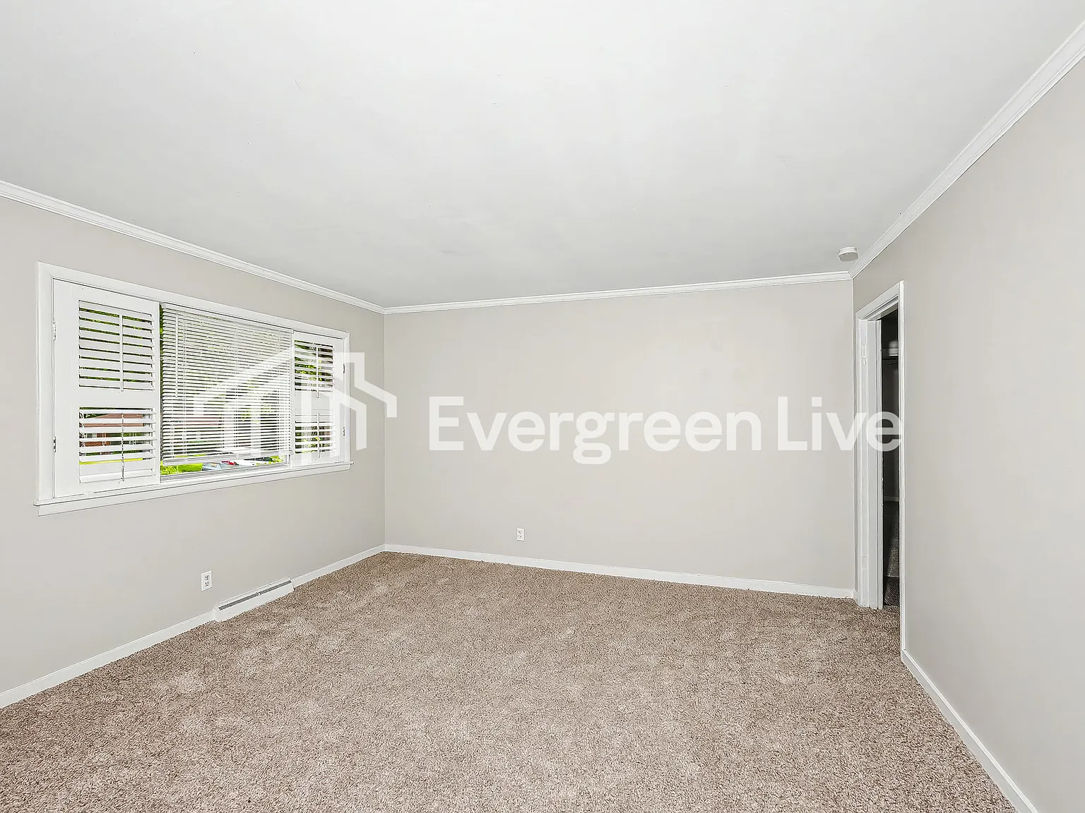 3 bed, 1.5 bath, 1944 sqft, $1,145 — Photo 4