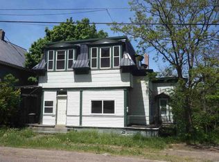 106 W Houghton Ave, Houghton, MI 49931