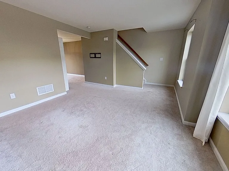 825 Rachel Dr — Photo 7