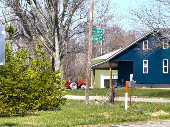 3316 Glendora Rd, Three Oaks, MI 49128