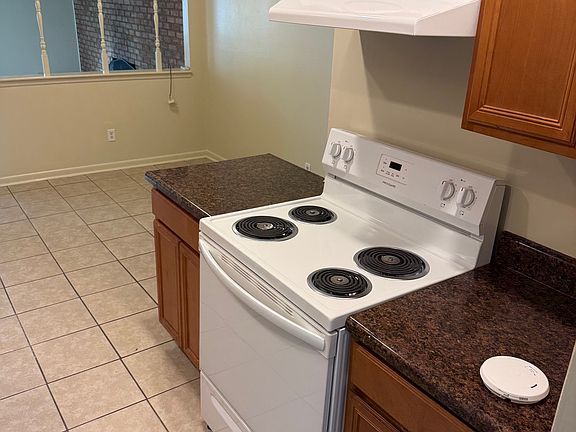 3rd image of 3171 Autumn Ridge Ct #3171