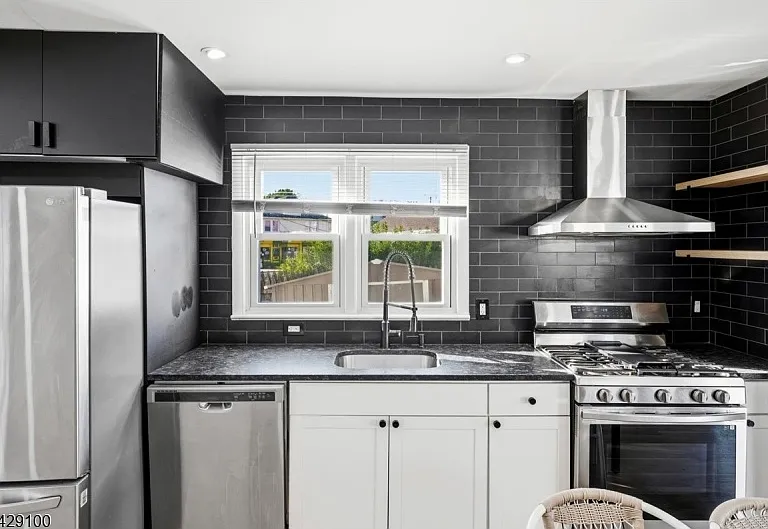 543 Springdale Ave #1 — Photo 9