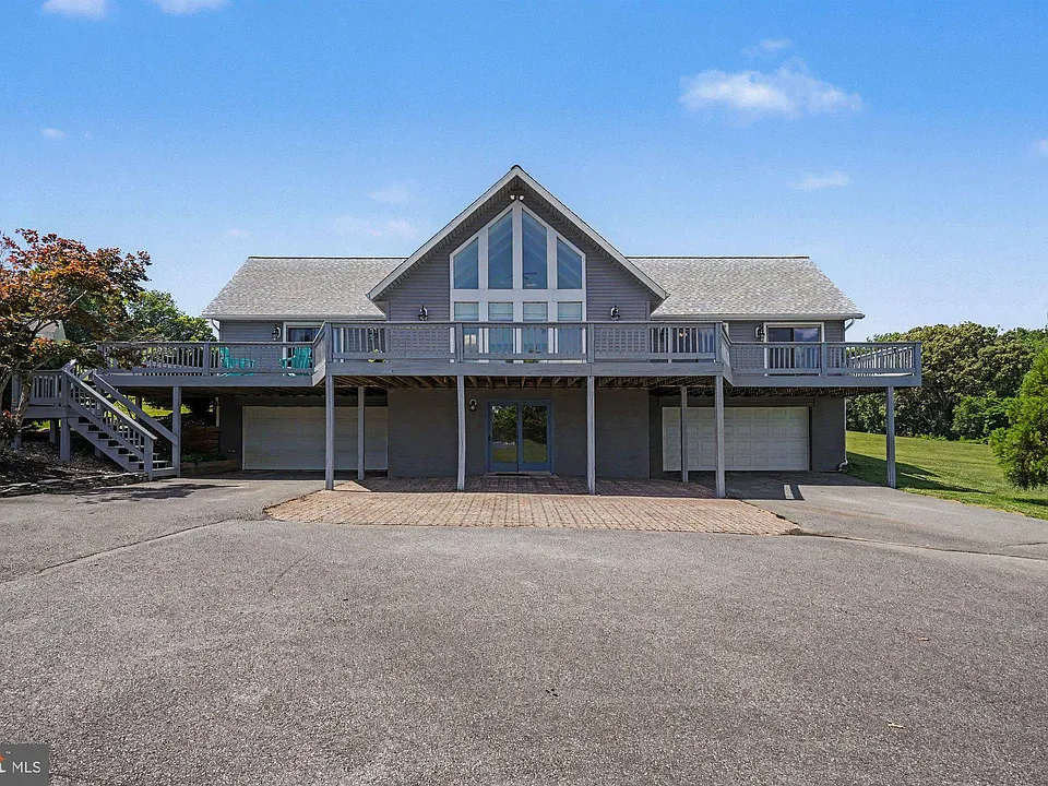 209 Casparus Way