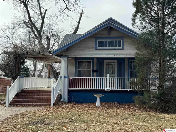 1317 H St, Fairbury, NE 68352