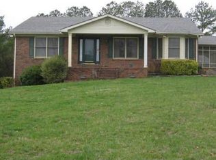 101 Cliff Dr, Lawrenceburg, TN 38464