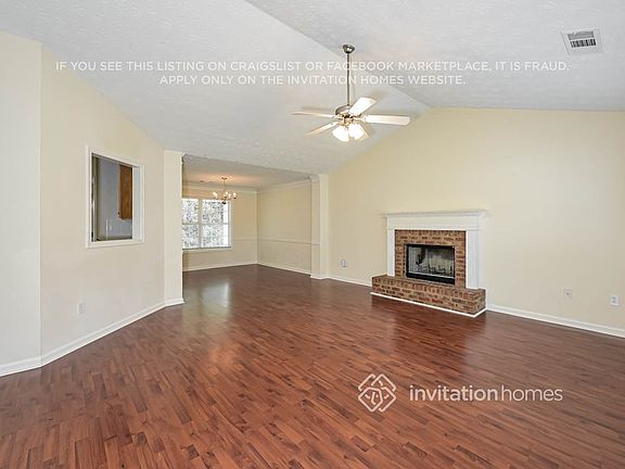 3rd image of 555 Wellington Ln