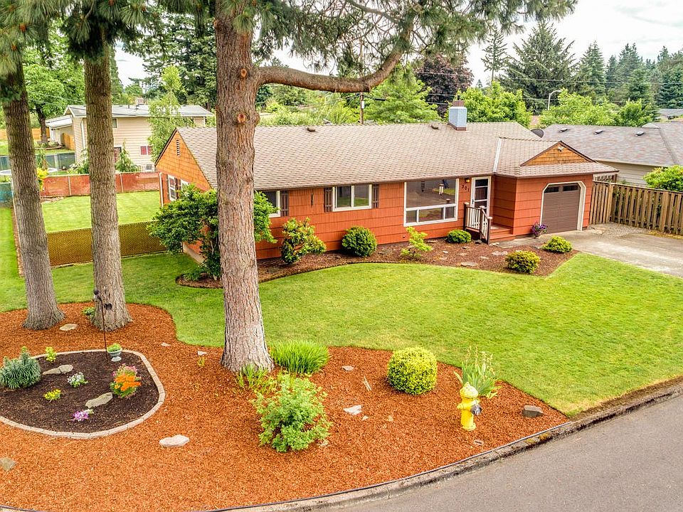1st image of 301 SE 94th Ave