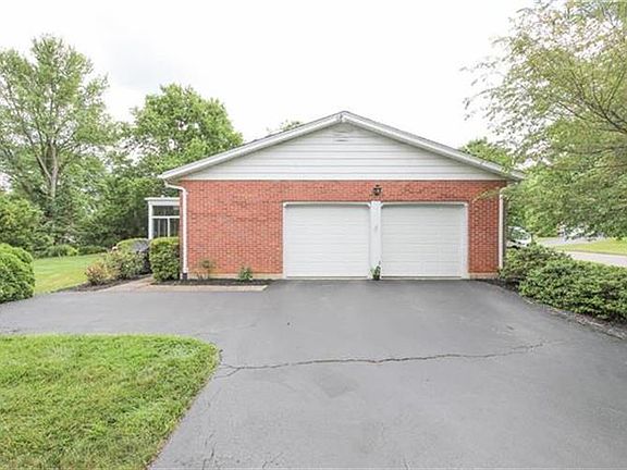 4th image of 801 Pine Top Dr