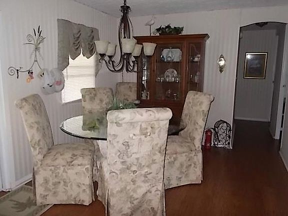 2nd image of 106 Americana Ct NE #208