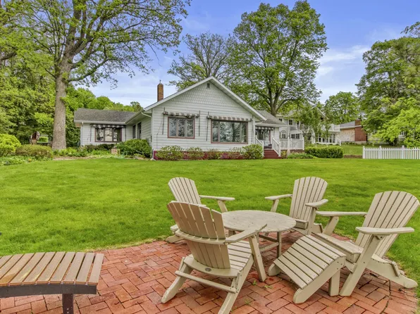 1522 E Shore Dr, Detroit Lakes, MN 56501