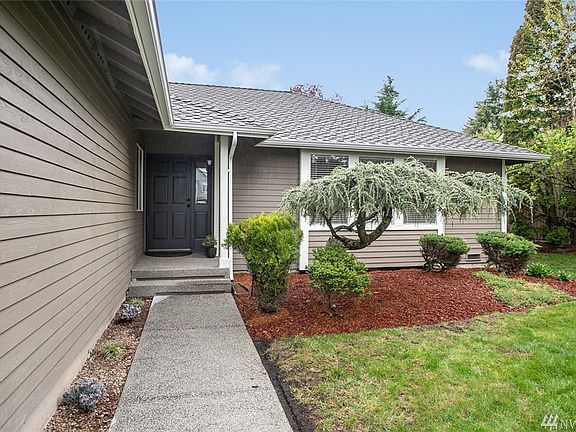 This home has a lovely curb appeal. You'll love the low maintenance landscape and bright, sunny spaces. This thriving neighborhood has a fabulous park and walking trails for residents. Easy access to freeways, airport, hospital, major retail, dining & business hubs.