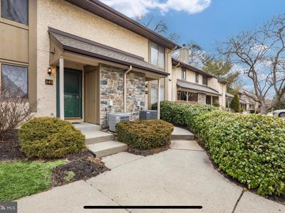 249 Hampshire Dr, Plainsboro, NJ, 08536