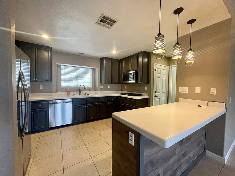 43755 Milan Ct — Photo 1