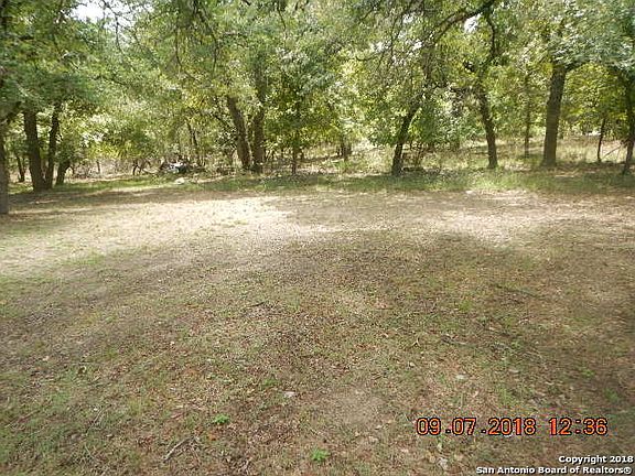 3rd image of 154 Oak Holw