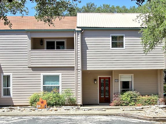 2nd image of 23 Marina Cir