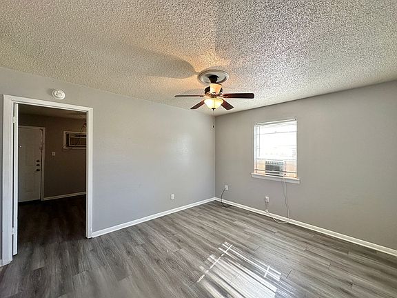 3rd image of 403 E Robertson Ave