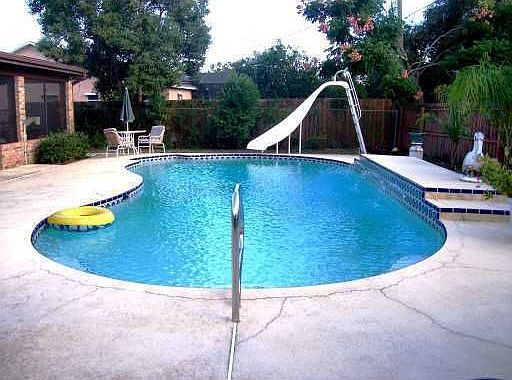 1st image of 1051 Feather Dr