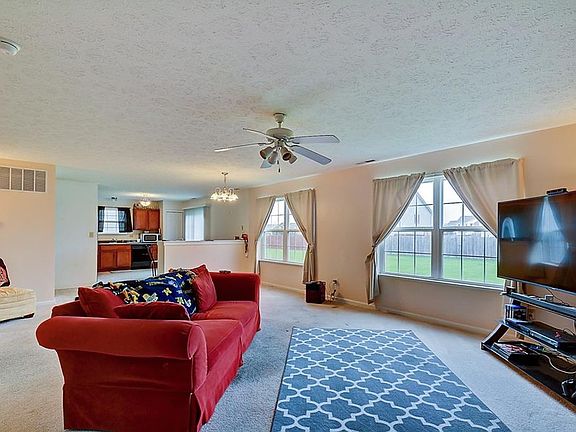 5th image of 2474 Foxtail Dr