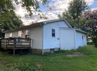 126 New Deal Potts Rd, Cottontown, TN 37048