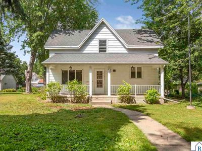 808 S 5th St, Saint Peter, MN, 56082