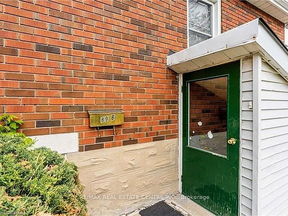 2nd image of 89 Elgin St N