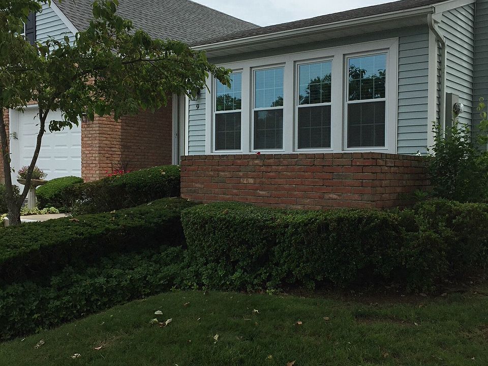 1st image of 9 Calico Dr