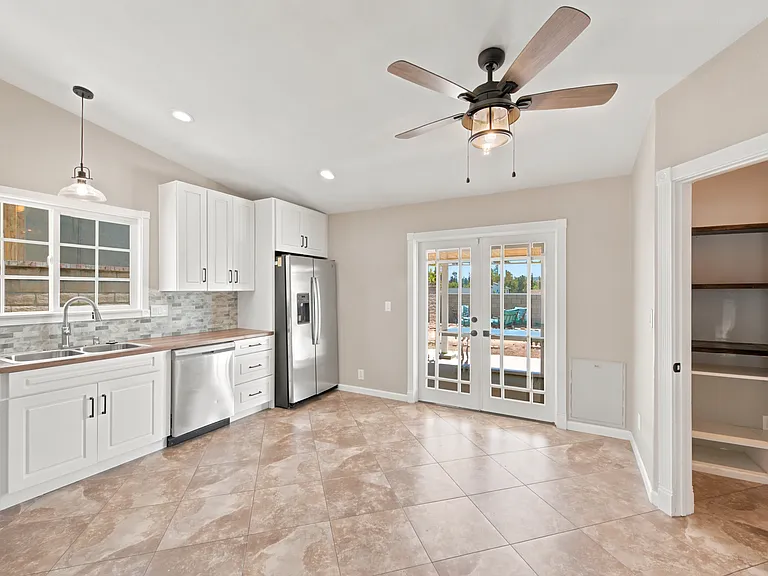 6440 Harvard St — Photo 14